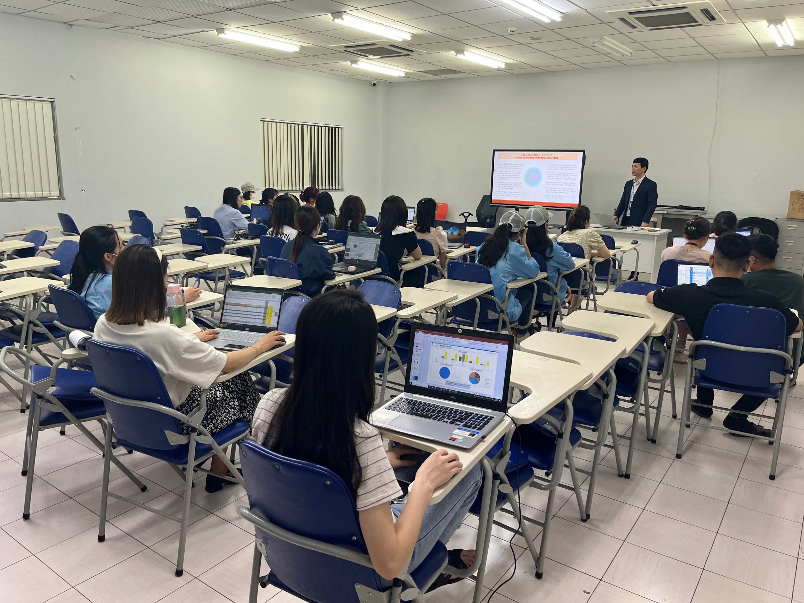 Chuyên gia của Odimorgan VN tư vấn tiêu chuẩn ISO